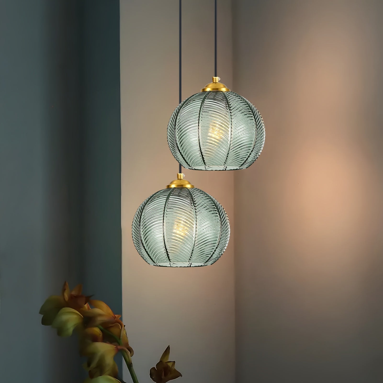 1pc\u002F2pcs\u002F3pcs Modern Gray-Green Glass Chandelier, Kitchen Island Hanging Pendant Light Blown Glass Spherical Pendant Light Modern Living Room Pendant Light Glass Pendant Light for Dining Room